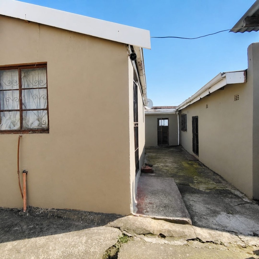 4 Bedroom Property for Sale in Mdantsane Nu 1 Eastern Cape